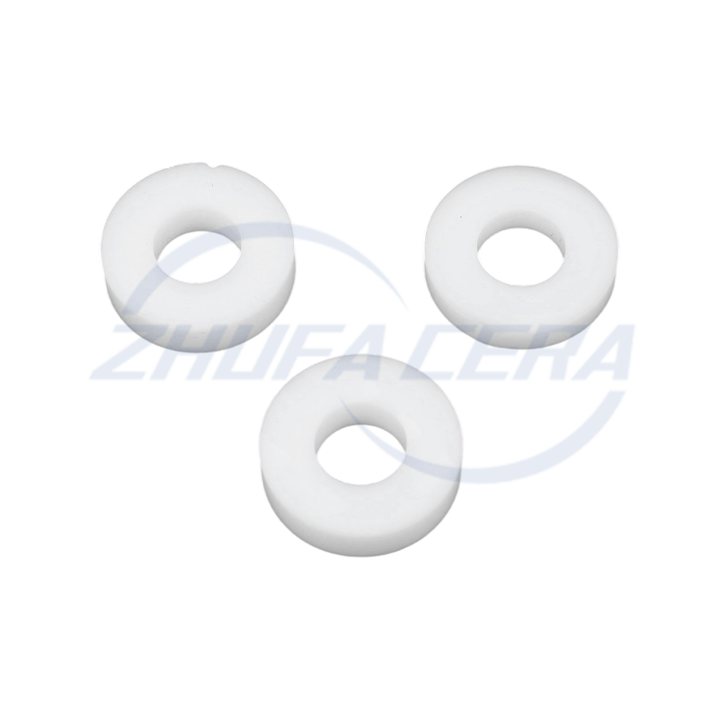 Ceramiczny pierścionek z cyrkonem